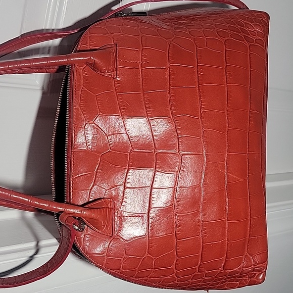 Elegant Red FURLA Crocodile-Embossed Handbag/Crossbody - Picture 2 of 16